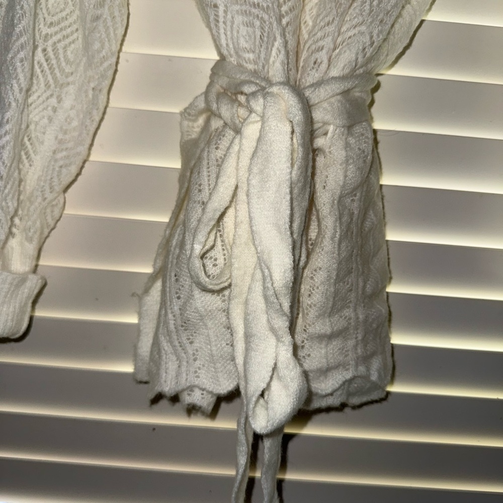 City Chic Cream Textured Wrap Robe - Picture 9 of 9